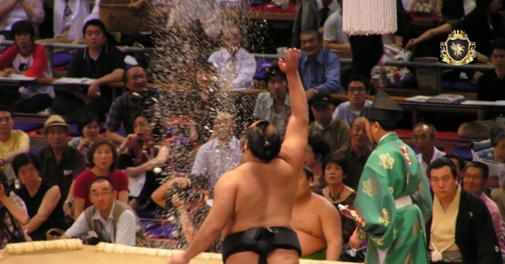 การแข่งขันซูโม่ในญี่ปุ่น